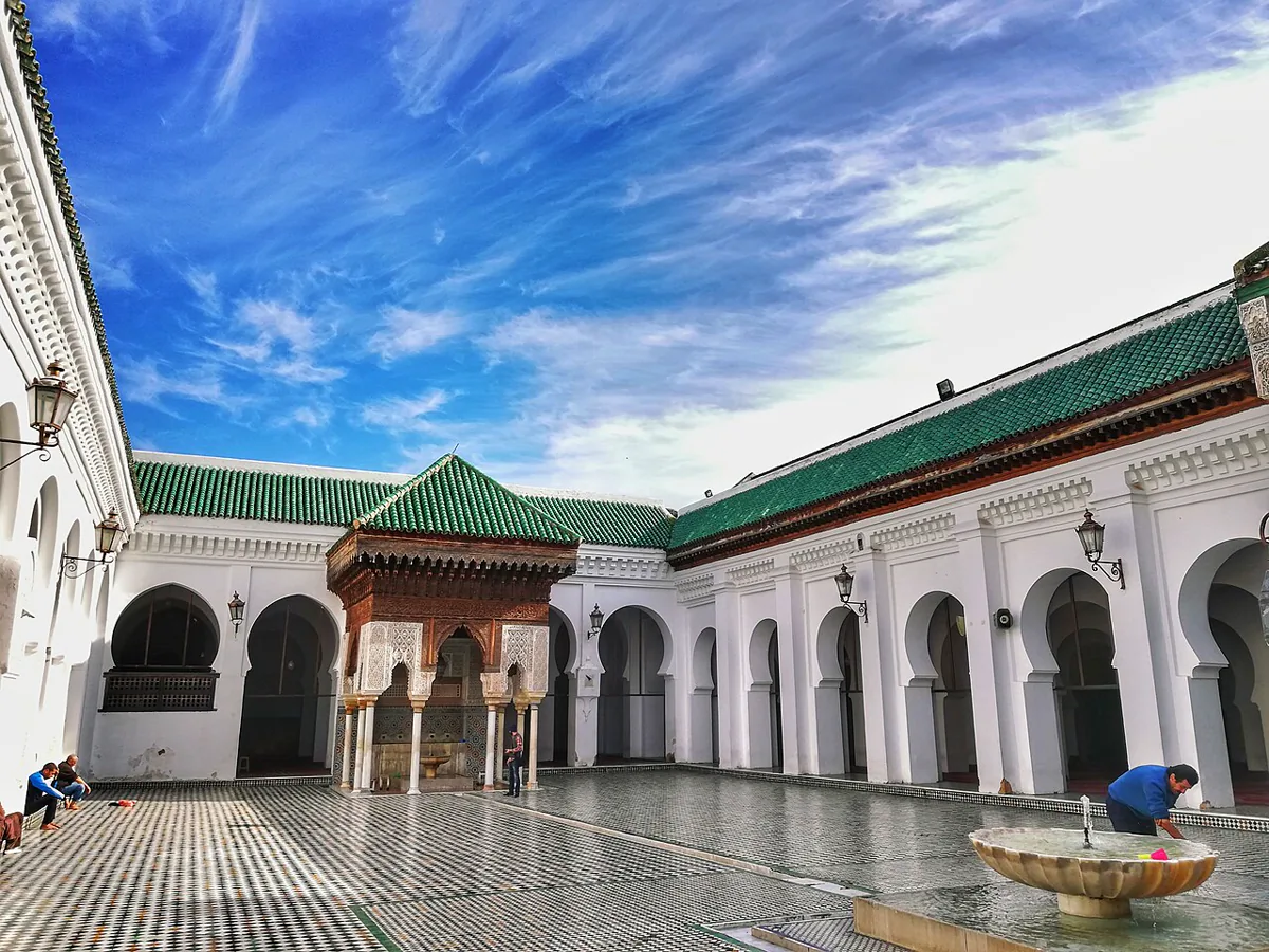 ลานภายในอัลกอรอวียีนในนครฟาซ